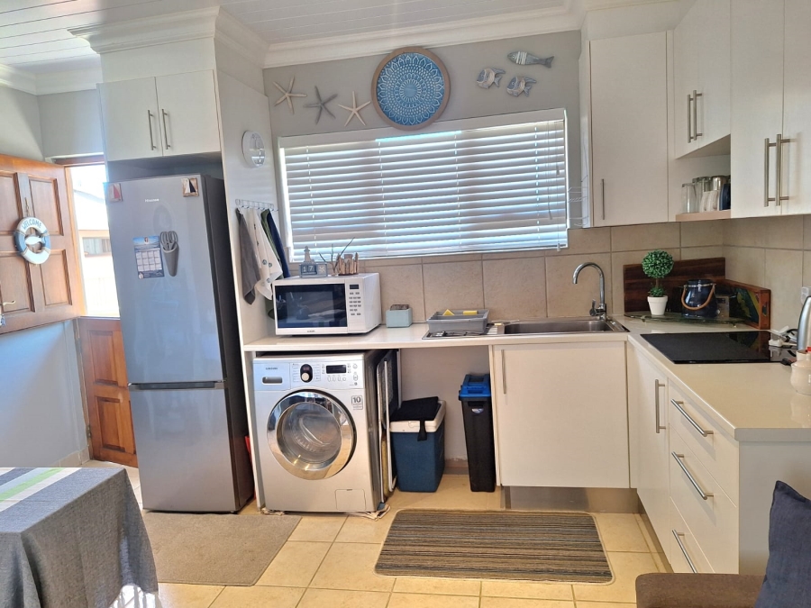 1 Bedroom Property for Sale in Hartenbos Central Western Cape